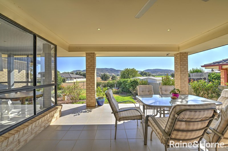 Photo - 14 Warrah Drive, Tamworth NSW 2340 - Image 18