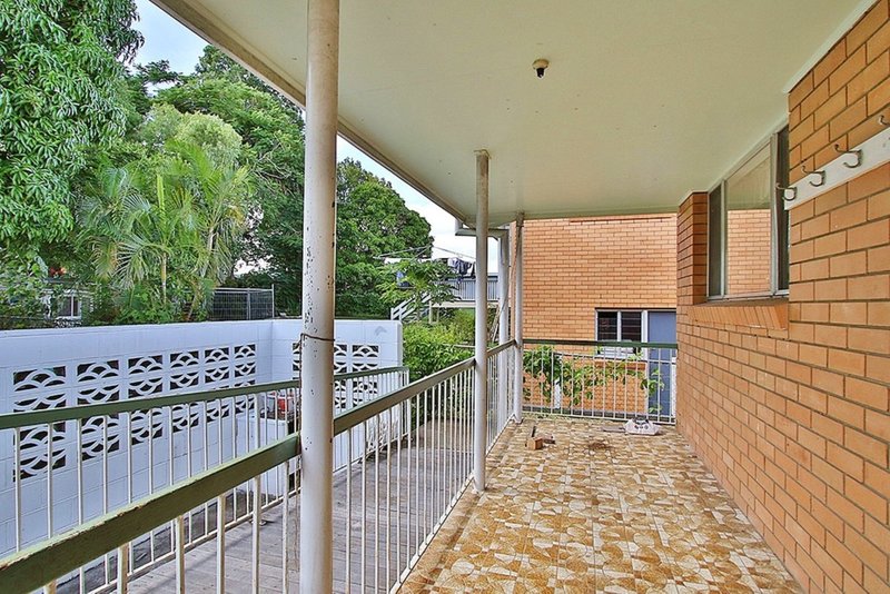 Photo - 14 Warrawong Street, Eastern Heights QLD 4305 - Image 13