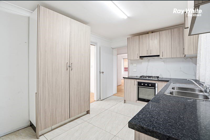 Photo - 14 Warren Street, Quakers Hill NSW 2763 - Image 5
