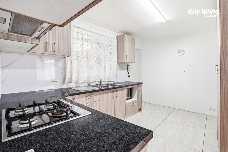 Photo - 14 Warren Street, Quakers Hill NSW 2763 - Image 5