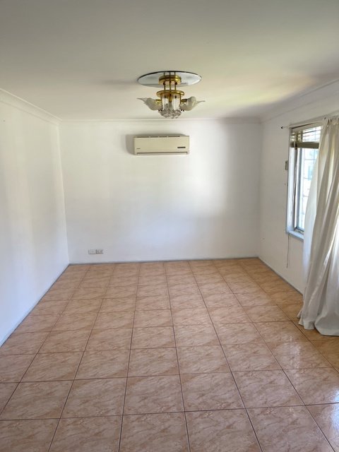 Photo - 14 Warren Street, Quakers Hill NSW 2763 - Image 3