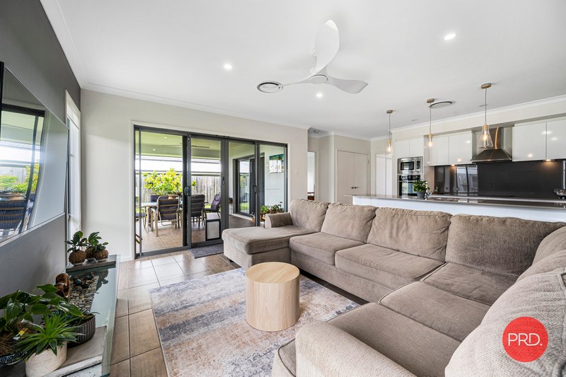 Photo - 14 Watergum Close, Sapphire Beach NSW 2450 - Image 10