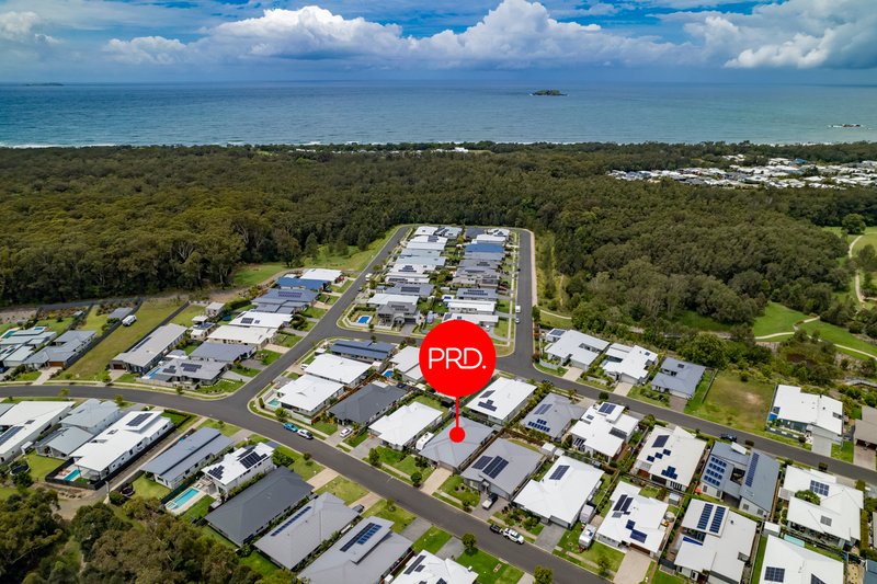 Photo - 14 Watergum Close, Sapphire Beach NSW 2450 - Image 26