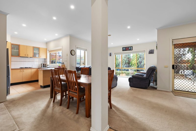 Photo - 14 Watling Grove, Ferntree Gully VIC 3156 - Image 5