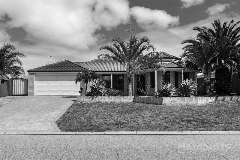 14 Waxberry Close, Halls Head WA 6210