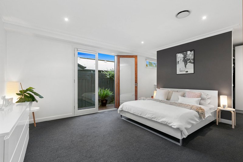 Photo - 14 Weatherall Road, Cheltenham VIC 3192 - Image 6