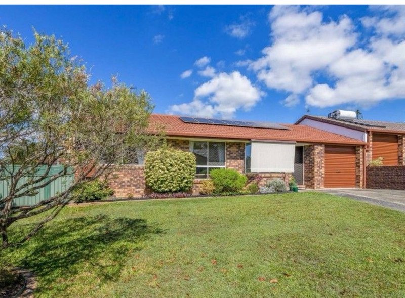 Photo - 1/4 Webb Street, Labrador QLD 4215 - Image 3