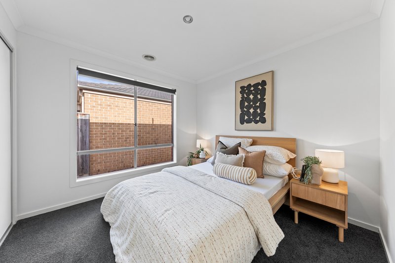 Photo - 14 Wedgewood Drive, Pakenham VIC 3810 - Image 13