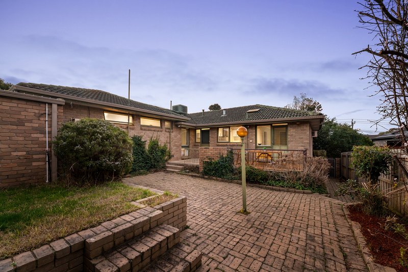 Photo - 14 Weeden Drive, Vermont South VIC 3133 - Image 13