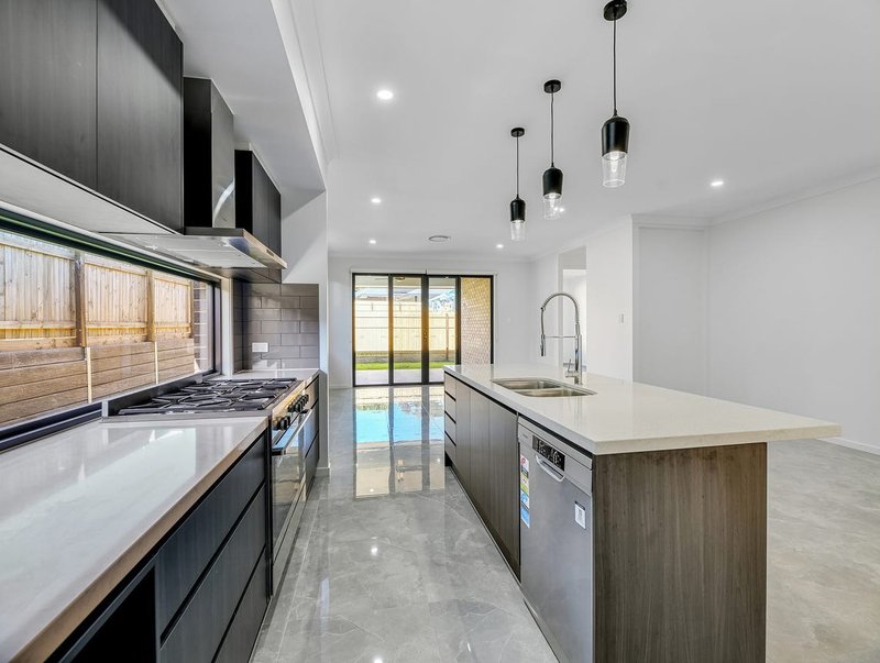 Photo - 14 Wellside Street, Morayfield QLD 4506 - Image 7