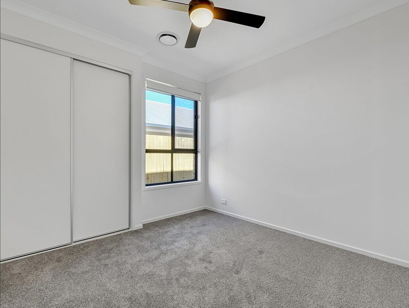 Photo - 14 Wellside Street, Morayfield QLD 4506 - Image 11