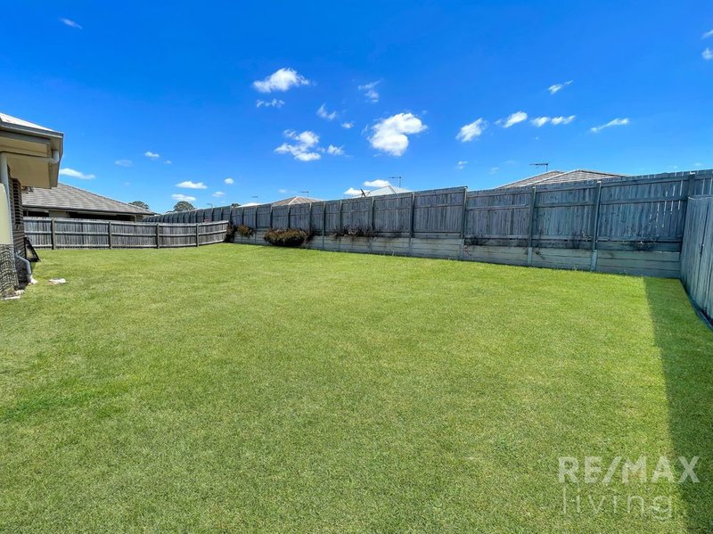 Photo - 14 Whitehaven Street, Burpengary QLD 4505 - Image 14