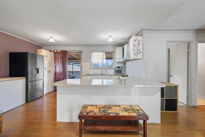 Photo - 14 Whiteside Court, Laidley Heights QLD 4341 - Image 9