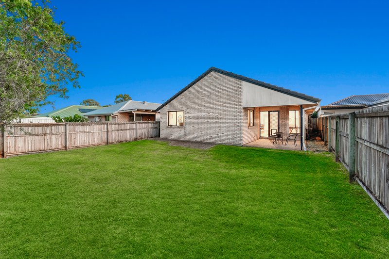 Photo - 14 Whitfield Crescent, North Lakes QLD 4509 - Image 15