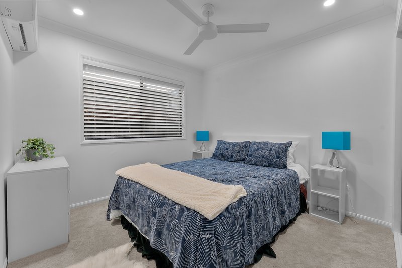 Photo - 14 Whitfield Crescent, North Lakes QLD 4509 - Image 18