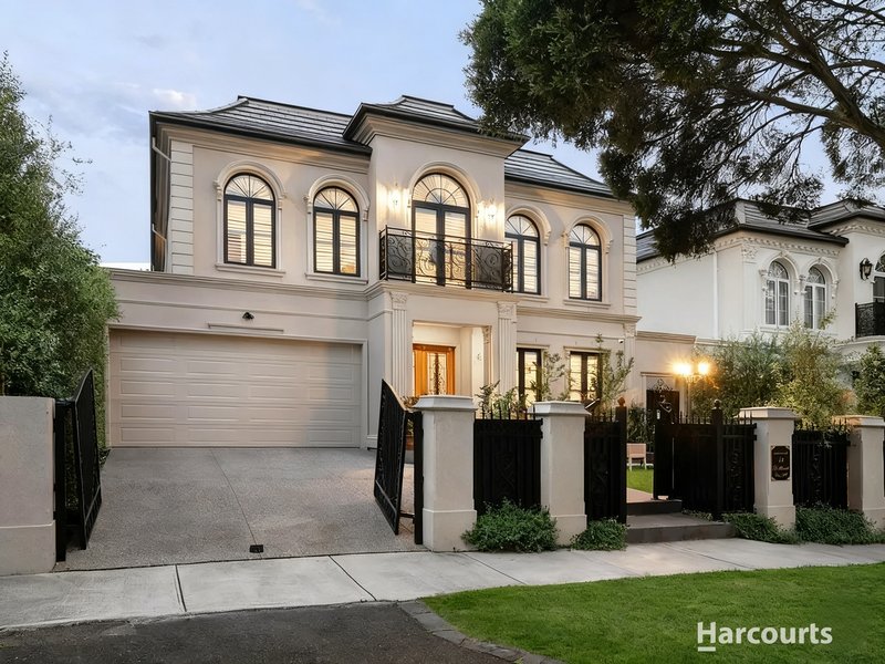 Photo - 14 William Street, Box Hill VIC 3128 - Image 1