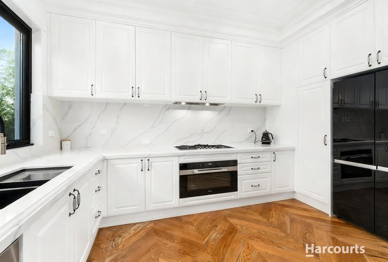 Photo - 14 William Street, Box Hill VIC 3128 - Image 6