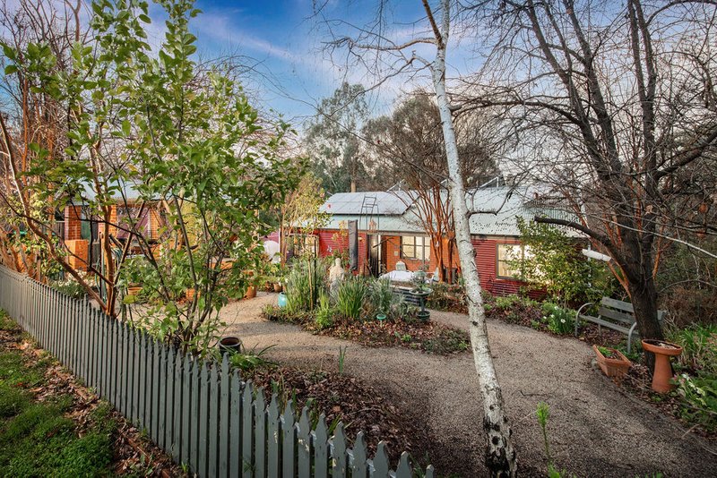 Photo - 14 William Street, Yackandandah VIC 3749 - Image 2