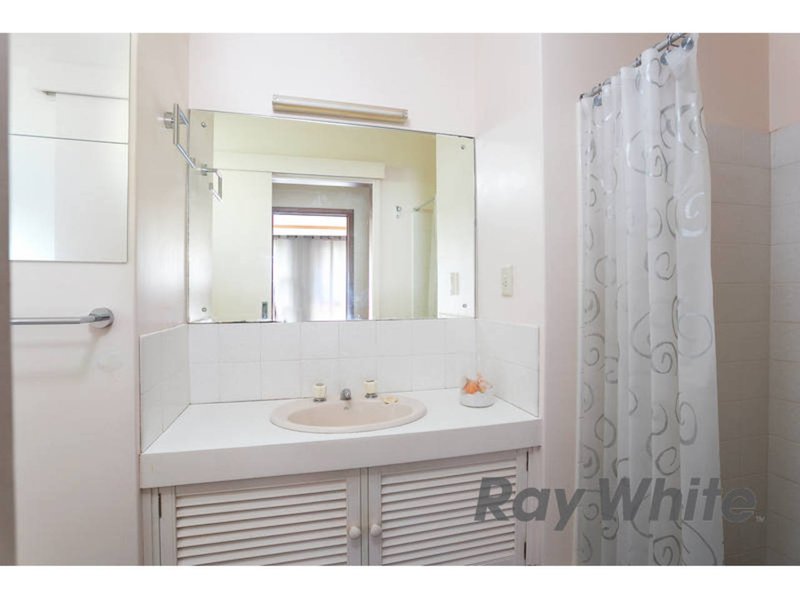 Photo - 14 Williamson Rd , Kardinya WA 6163 - Image 7