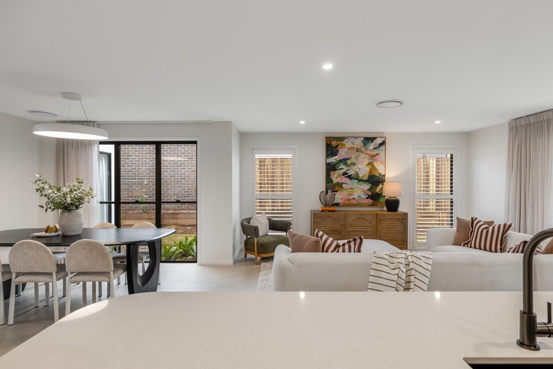 Photo - 14 Willoughby Crescent, Kearneys Spring QLD 4350 - Image 9