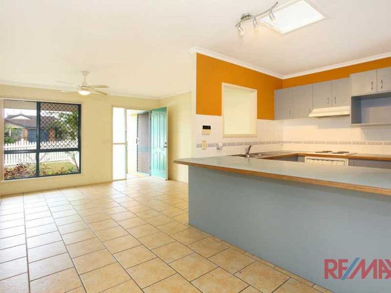 Photo - 14 Willunga Place, Merrimac QLD 4226 - Image 9