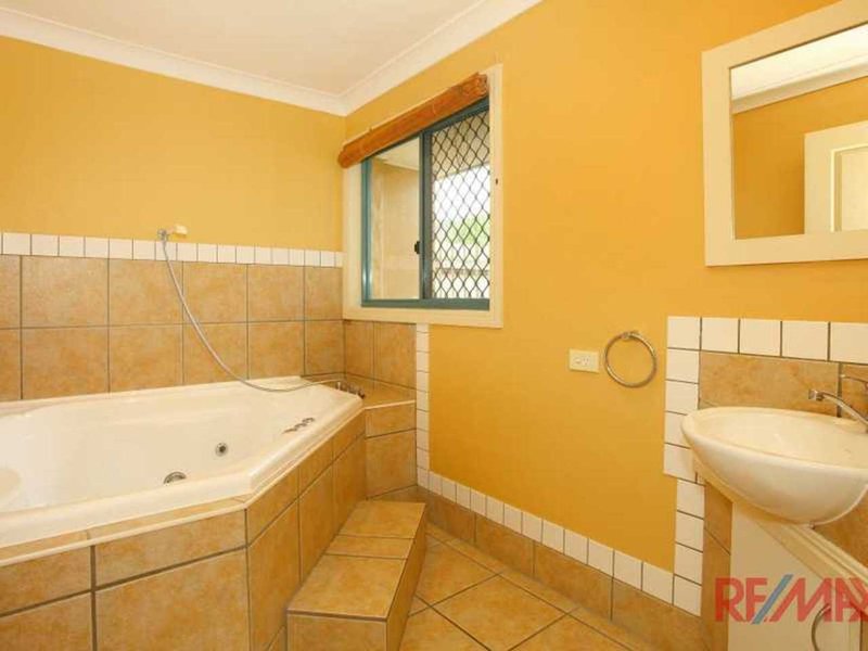 Photo - 14 Willunga Place, Merrimac QLD 4226 - Image 17