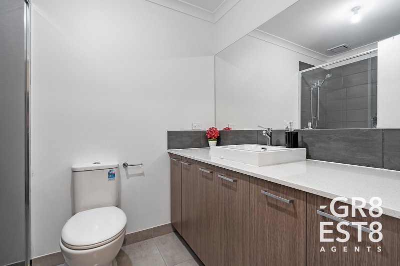 Photo - 14 Wilton Street, Cranbourne West VIC 3977 - Image 4