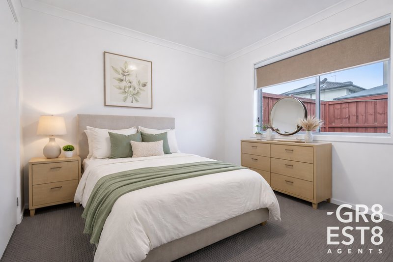 Photo - 14 Wilton Street, Cranbourne West VIC 3977 - Image 6