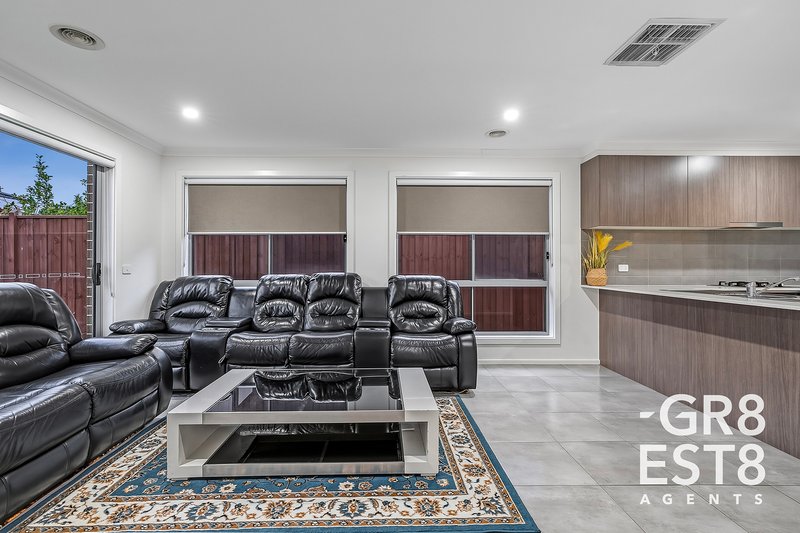 Photo - 14 Wilton Street, Cranbourne West VIC 3977 - Image 16