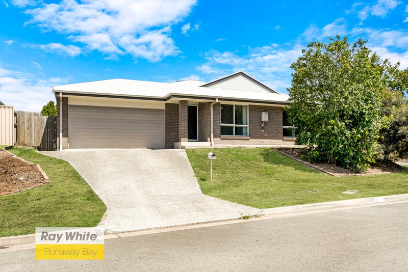 1/4 Winchester Crescent, Pimpama QLD 4209