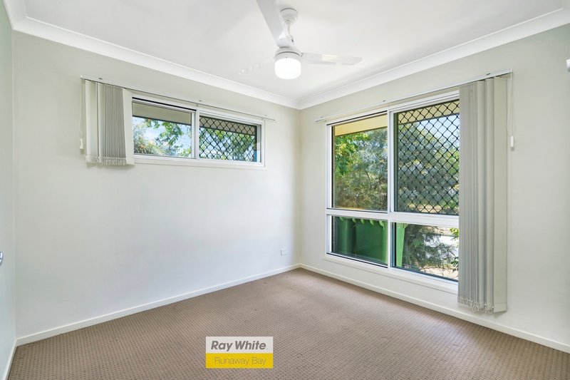 Photo - 1/4 Winchester Crescent, Pimpama QLD 4209 - Image 10