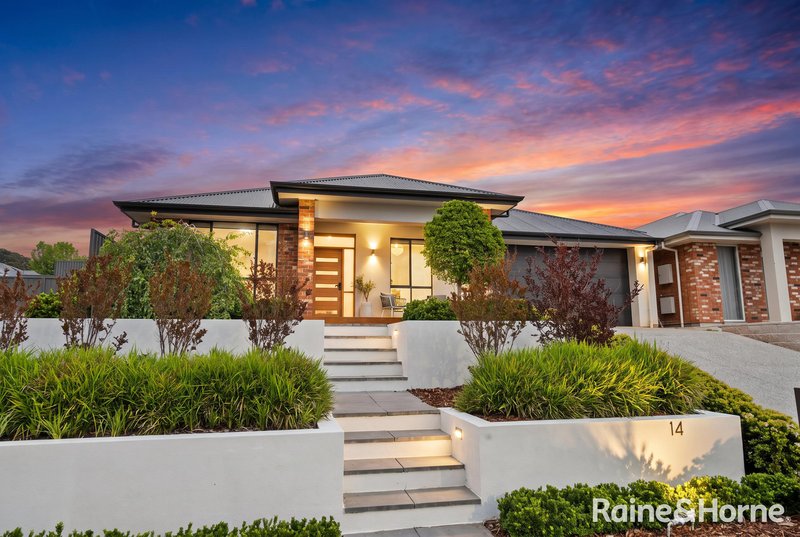 Photo - 14 Wind Row Avenue, Mount Barker SA 5251 - Image 1