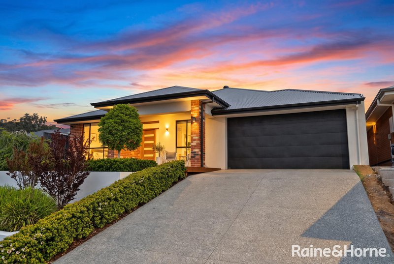 Photo - 14 Wind Row Avenue, Mount Barker SA 5251 - Image 3