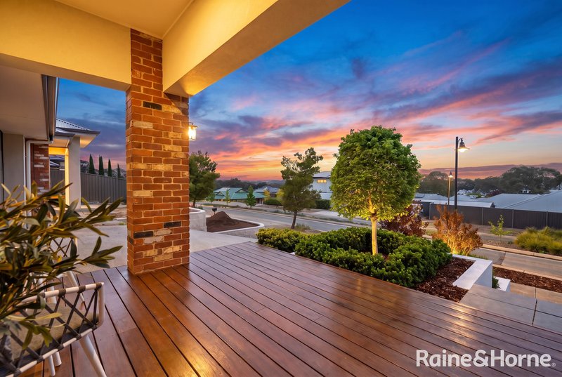 Photo - 14 Wind Row Avenue, Mount Barker SA 5251 - Image 4