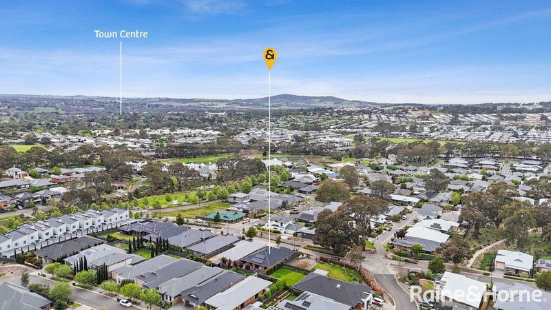 Photo - 14 Wind Row Avenue, Mount Barker SA 5251 - Image 5