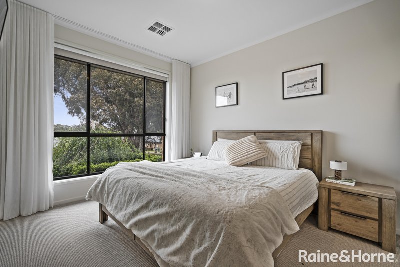Photo - 14 Wind Row Avenue, Mount Barker SA 5251 - Image 6
