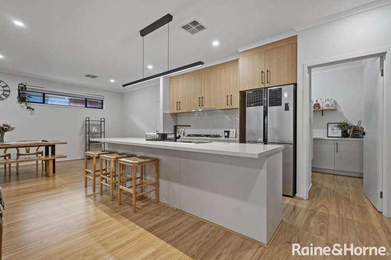 Photo - 14 Wind Row Avenue, Mount Barker SA 5251 - Image 8