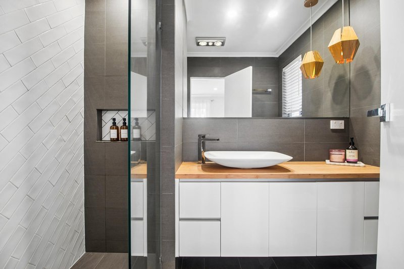 Photo - 14 Windermere Avenue, West Lakes SA 5021 - Image 13