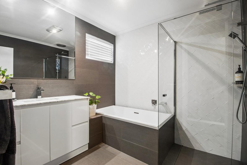 Photo - 14 Windermere Avenue, West Lakes SA 5021 - Image 17