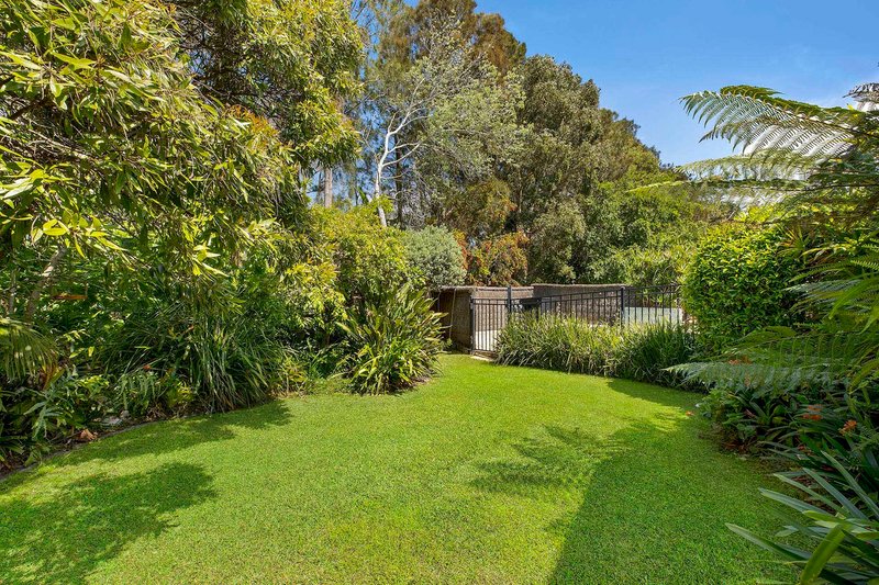 Photo - 14 Windsor Road, Wamberal NSW 2260 - Image 11