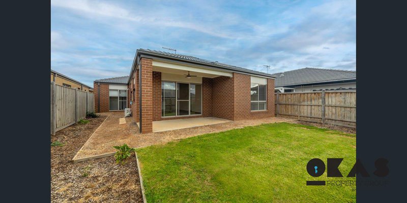 Photo - 14 Winjeel Avenue, Point Cook VIC 3030 - Image 12