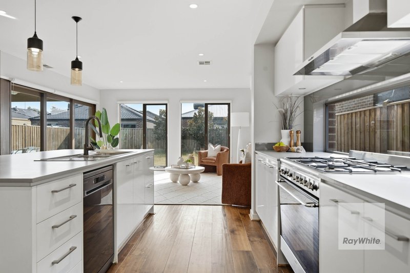 Photo - 14 Winkler Street, Mickleham VIC 3064 - Image 10