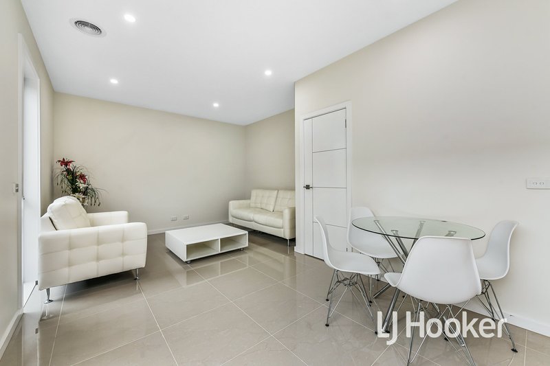 Photo - 14 Winter Lane, Carrum Downs VIC 3201 - Image 4