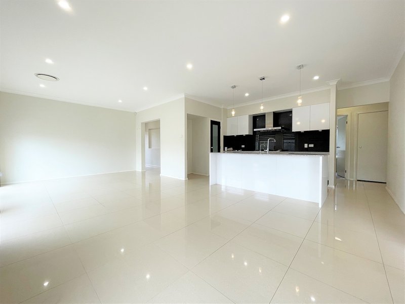 Photo - 14 Winter Street, Denham Court NSW 2565 - Image 3