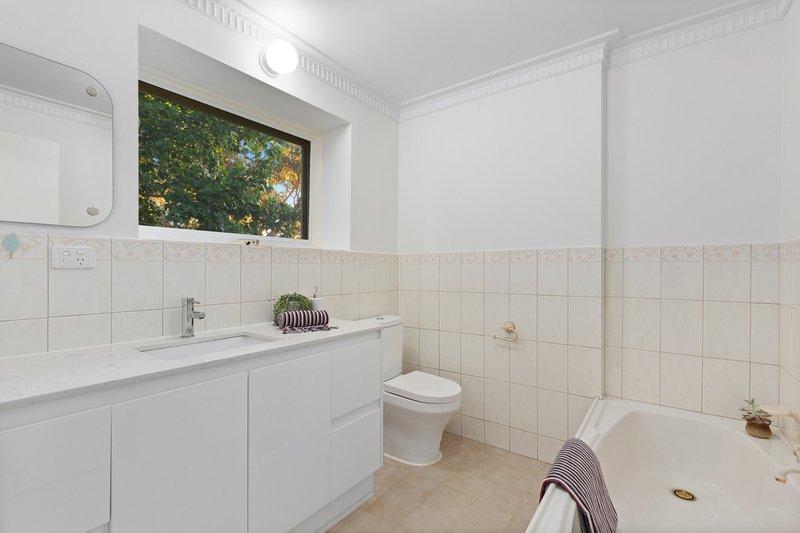 Photo - 14 Wolseley Crescent, Blackburn VIC 3130 - Image 8