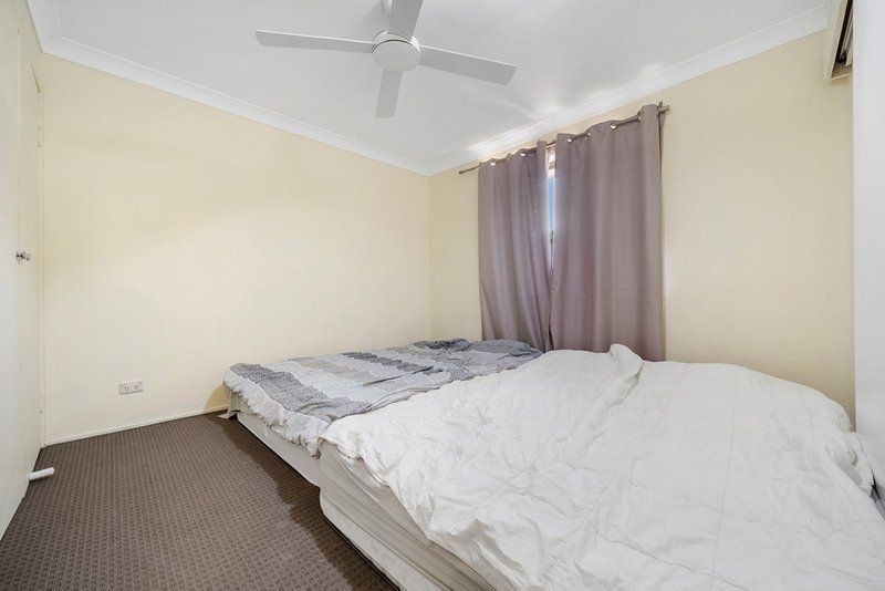 Photo - 1/4 Woodburn Street, Marsden QLD 4132 - Image 4