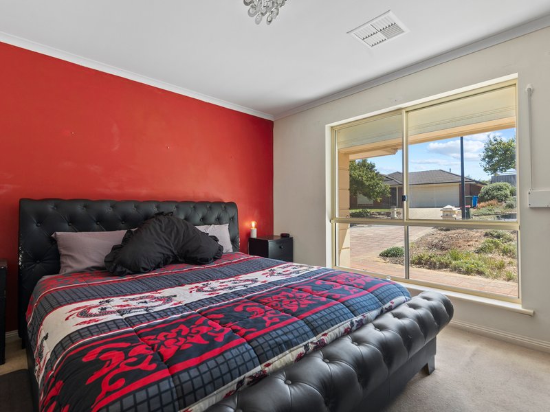 Photo - 14 Worthing Drive, Sheidow Park SA 5158 - Image 9