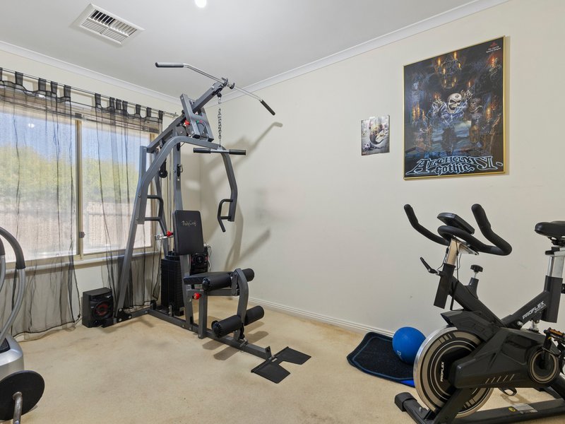 Photo - 14 Worthing Drive, Sheidow Park SA 5158 - Image 12