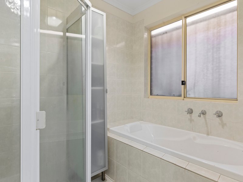 Photo - 14 Worthing Drive, Sheidow Park SA 5158 - Image 15