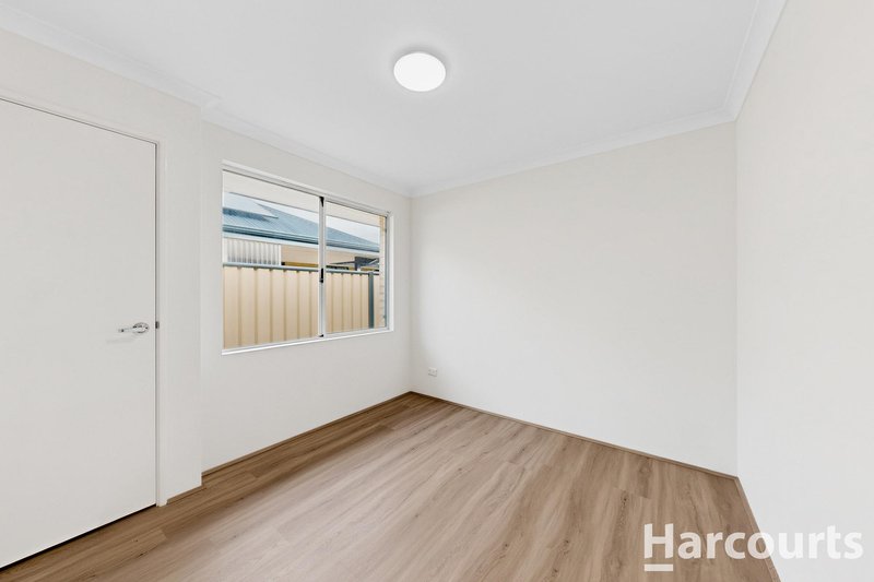 Photo - 14 Wyperfeld Street, Yanchep WA 6035 - Image 11